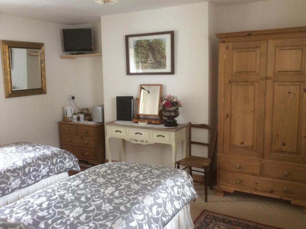 The Old Vicarage Bed & Breakfast Белфърд Екстериор снимка